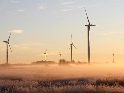 Wpływ temperatury i wilgotności na generator wiatrowy