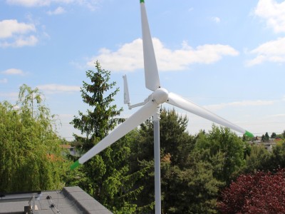 Jak serwisować małą turbinę wiatrową, żeby działała 20+ lat?